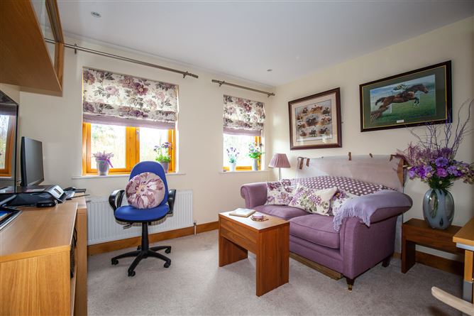 4 Castleknock Mews, Old Navan Road, Castleknock, Dublin 15