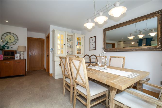 4 Castleknock Mews, Old Navan Road, Castleknock, Dublin 15