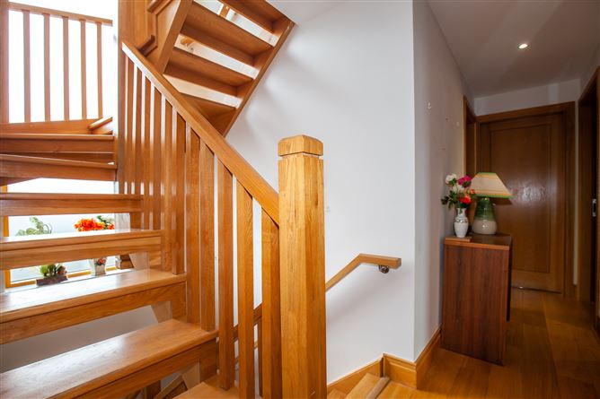 4 Castleknock Mews, Old Navan Road, Castleknock, Dublin 15