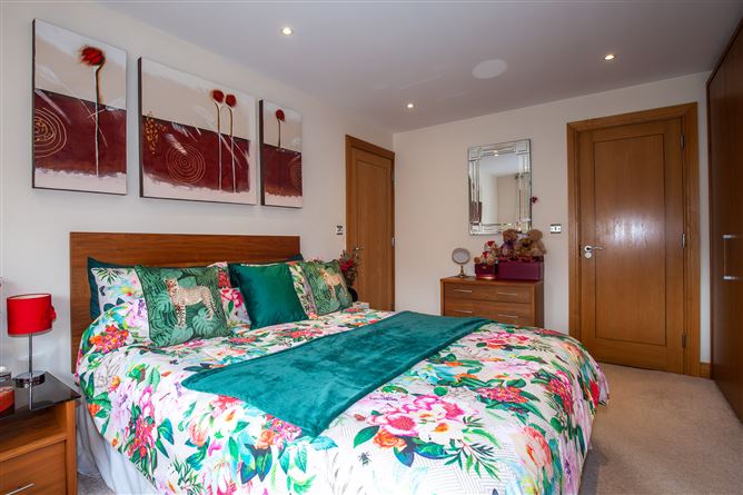 4 Castleknock Mews, Old Navan Road, Castleknock, Dublin 15