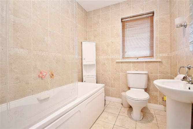 4 Beechdale Place, Ballycullen, Dublin 24