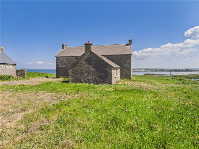 Doonmore House and Lands, Rhynagonnaught Bay, Doonbeg, Co. Clare.