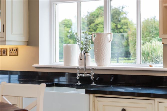 Moorefield House, Berrillstown, Tara, County Meath