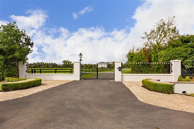 Moorefield House, Berrillstown, Tara, County Meath