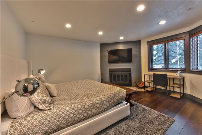 Photo 9 of 9 — High Rise Lodge,Park City,Utah,USA