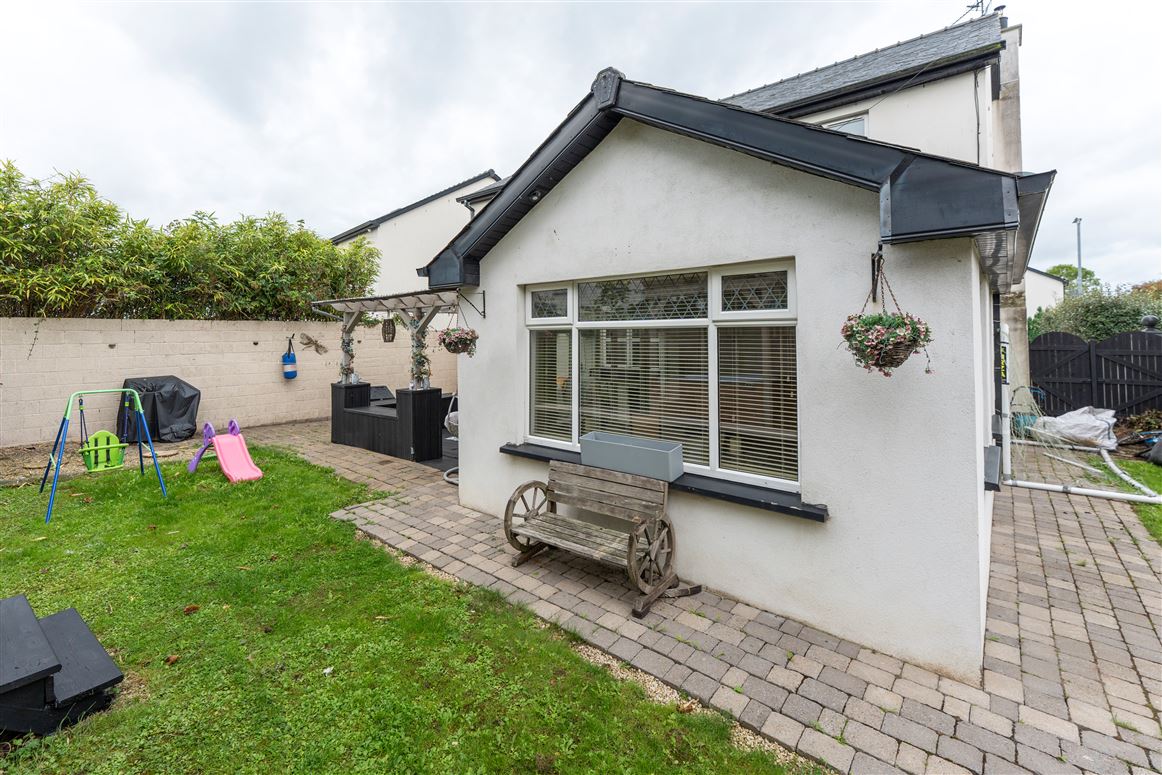 76 Cois Rioga, Caherconlish, Limerick