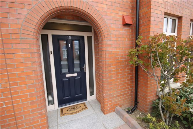 10 The Close, Citywest Village, Citywest, Dublin 24