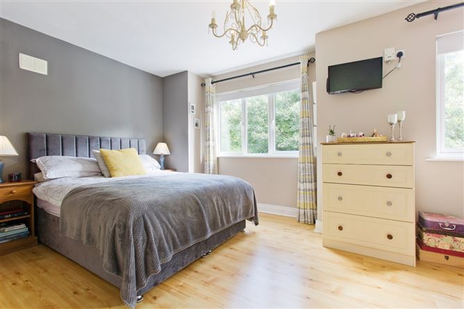 4 Cruagh Green, Cruagh Manor, Stepaside, Dublin 18