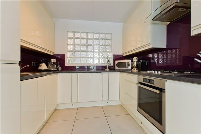 4 Cruagh Green, Cruagh Manor, Stepaside, Dublin 18
