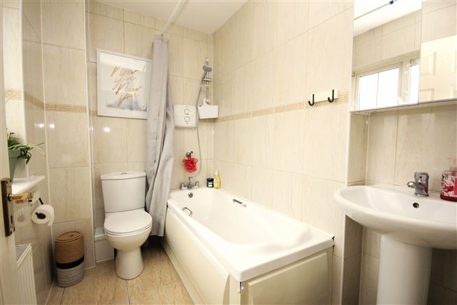25 Buttercup Avenue , Portlaoise, Laois