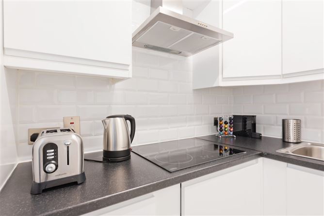 6 Iveagh Court Harcourt Road, South City Centre, Dublin 2