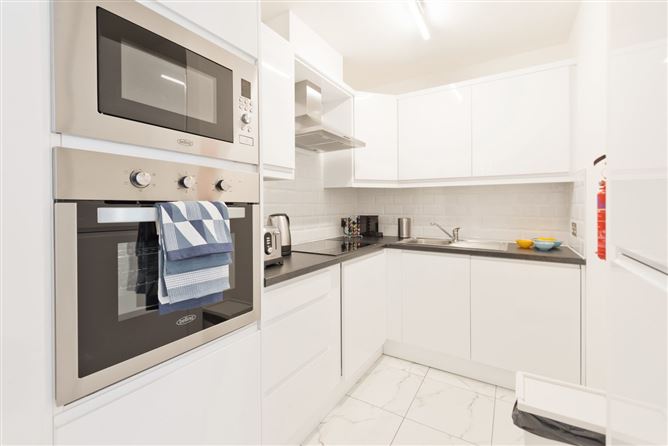 6 Iveagh Court Harcourt Road, South City Centre, Dublin 2