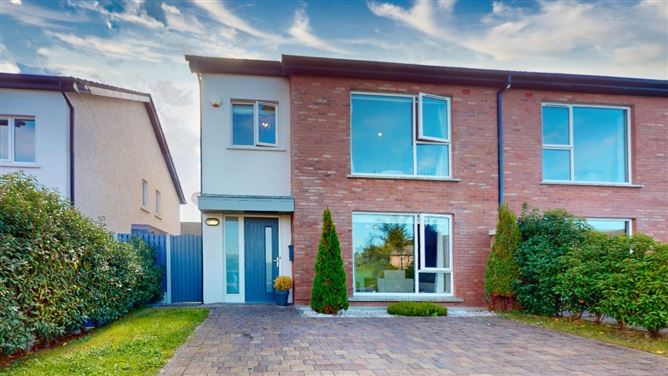 24 The Grove Whitefield Hall, Bettystown, Meath