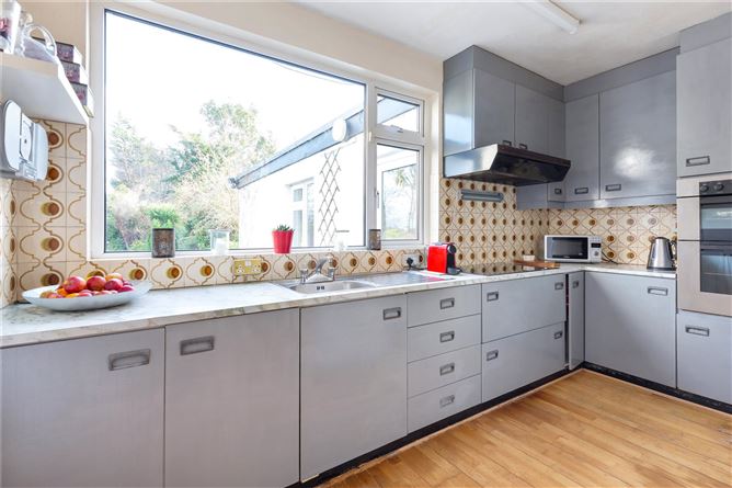 96 The Rise, Mount Merrion, Co. Dublin