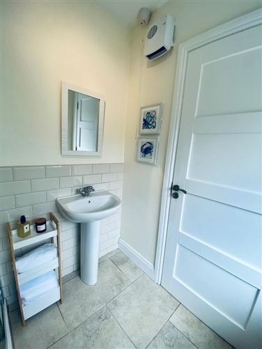 42 Sarsfield's Terrace, Richmond Hill, Cork City, Cork