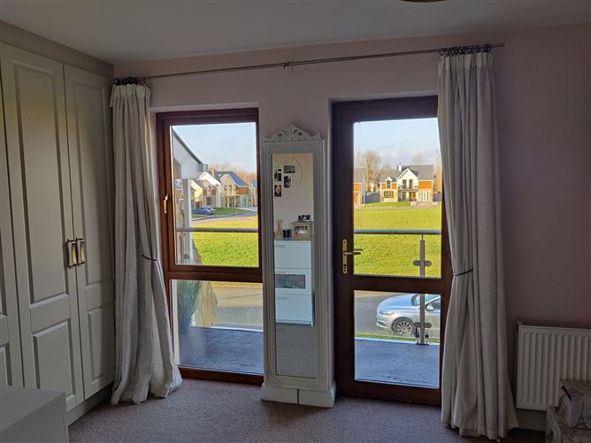 29 Shannon Quays, Rooskey, Leitrim