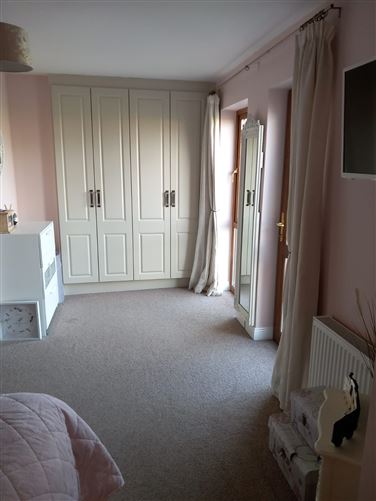 29 Shannon Quays, Rooskey, Leitrim