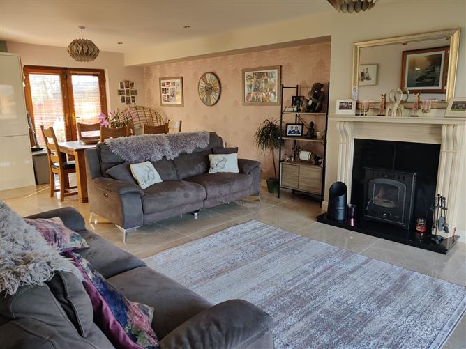29 Shannon Quays, Rooskey, Leitrim