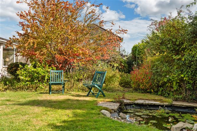 8 Woodside Grove, Castlepark, Rathfarnham, Dublin 14