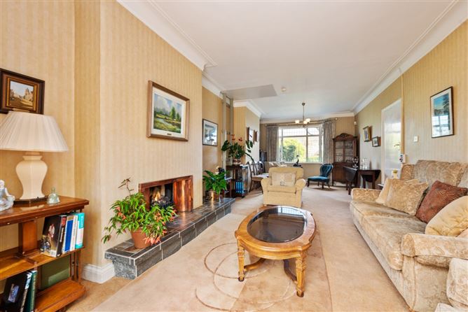 8 Woodside Grove, Castlepark, Rathfarnham, Dublin 14