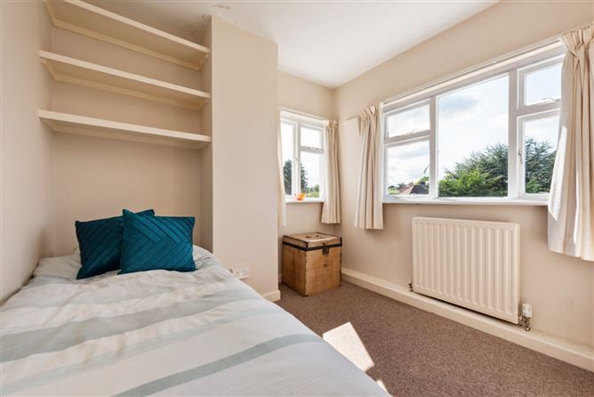 8 Woodside Grove, Castlepark, Rathfarnham, Dublin 14