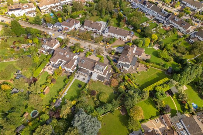 8 Woodside Grove, Castlepark, Rathfarnham, Dublin 14