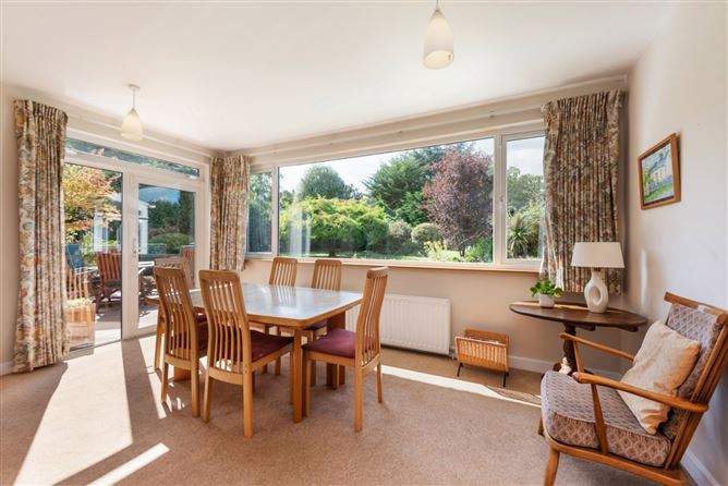 8 Woodside Grove, Castlepark, Rathfarnham, Dublin 14