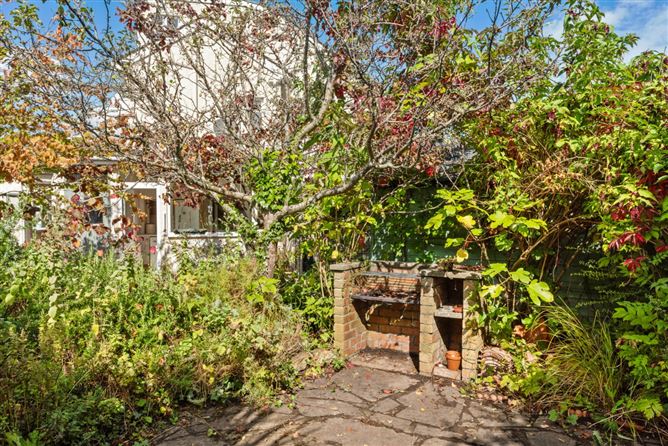 8 Woodside Grove, Castlepark, Rathfarnham, Dublin 14