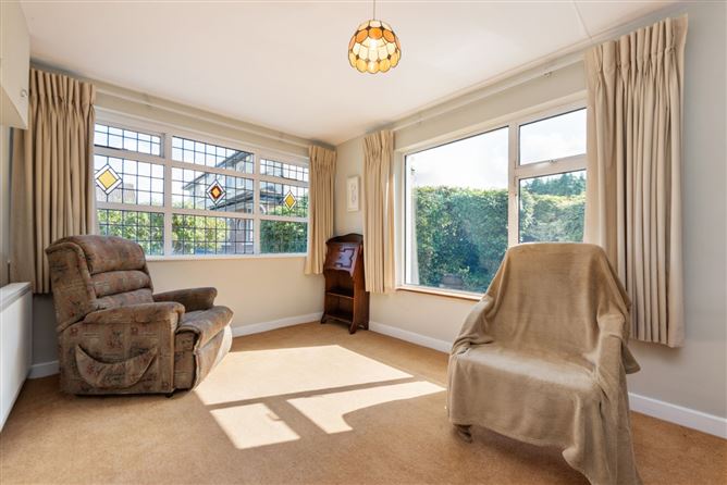 8 Woodside Grove, Castlepark, Rathfarnham, Dublin 14