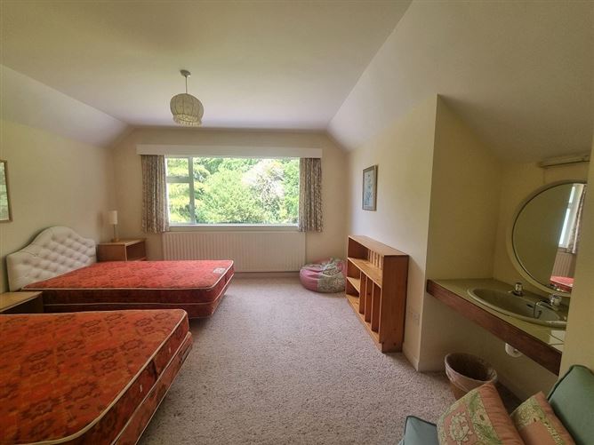 Torr Lodge, Bearforest Upper, Mallow, Co. Cork.