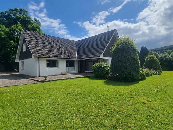 Torr Lodge, Bearforest Upper, Mallow, Co. Cork.