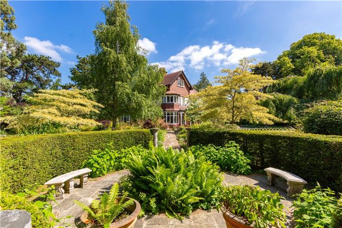 Cooldrinagh, Kerrymount Avenue, Foxrock, Dublin 18