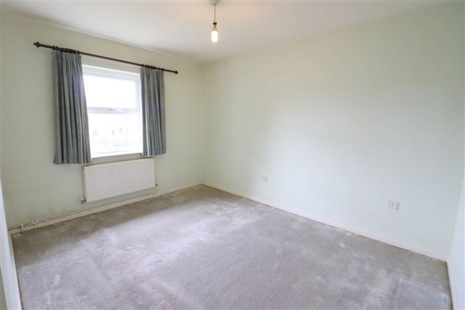 6 Monivea Park, Ballybane, County Galway