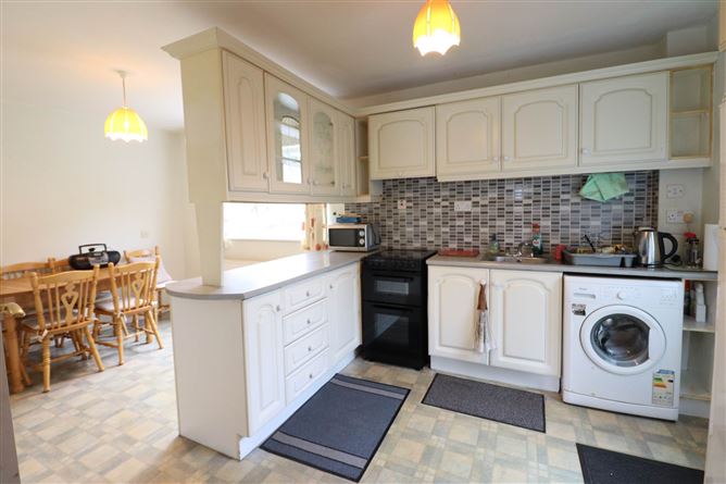 6 Monivea Park, Ballybane, County Galway