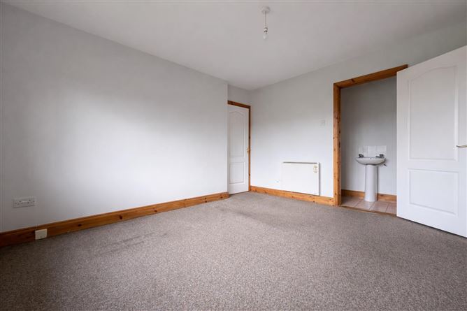 27 Meadowlands, Bandon,   West Cork