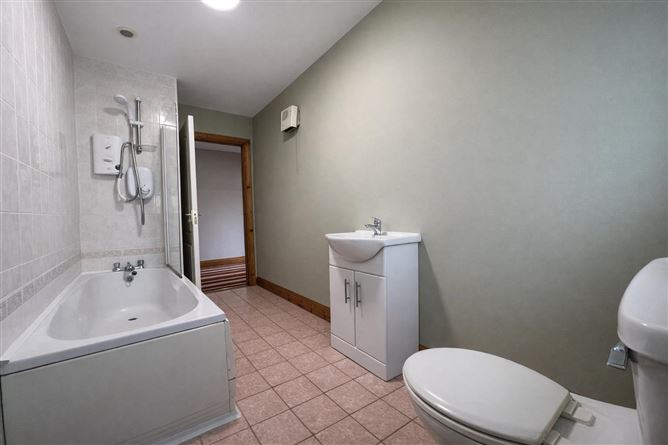 27 Meadowlands, Bandon,   West Cork