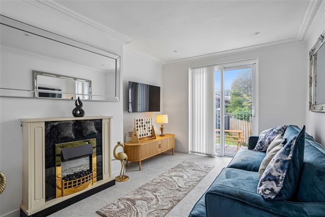 135 PEARSE STREET, DUBLIN 2, Co. Dublin