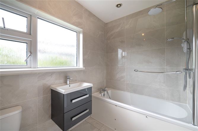 14 Inchvale Drive, Shamrock Lawn, Douglas, Cork