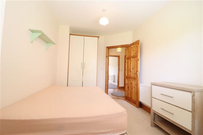 Photo 8 of 14 — 23 Riverview, Chapelstown Gate, Carlow Town, Co. Carlow, Carlow Town, Carlow