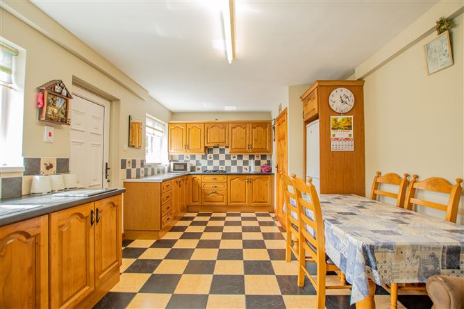 6 Ashcroft Park, Raharney, Westmeath