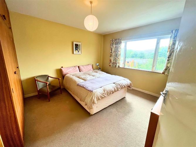 22 Lakelands Close, Stillorgan, County Dublin