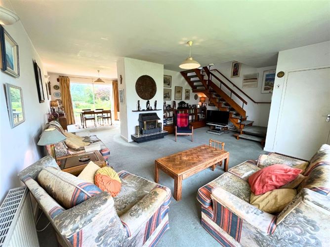 22 Lakelands Close, Stillorgan, County Dublin