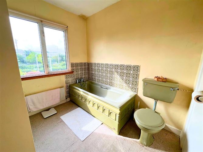22 Lakelands Close, Stillorgan, County Dublin