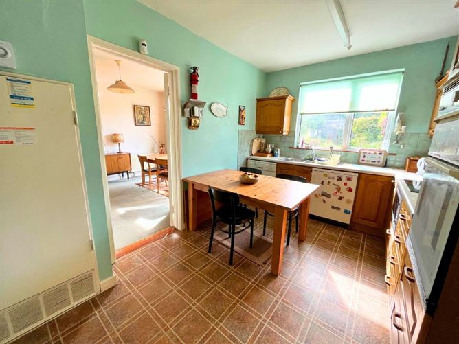 22 Lakelands Close, Stillorgan, County Dublin