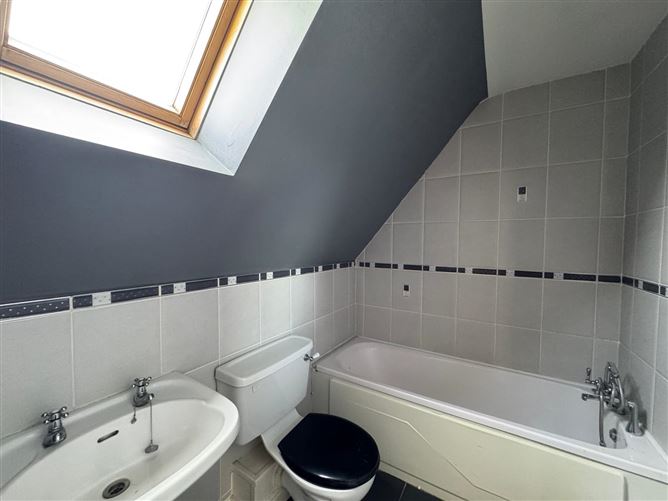 12 Castle Drive, Kilminchy, Portlaois, Co. Laois