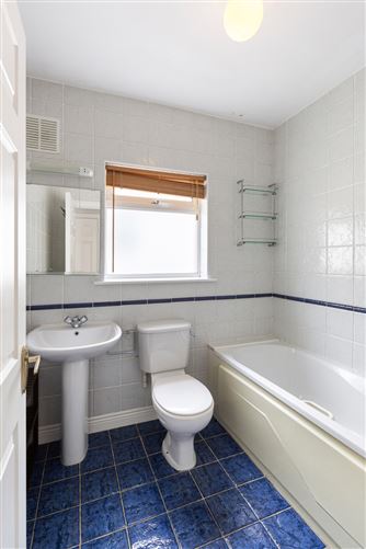 Photo 12 of 16 — 19 Limelawn Glade, Clonsilla, Dublin 15