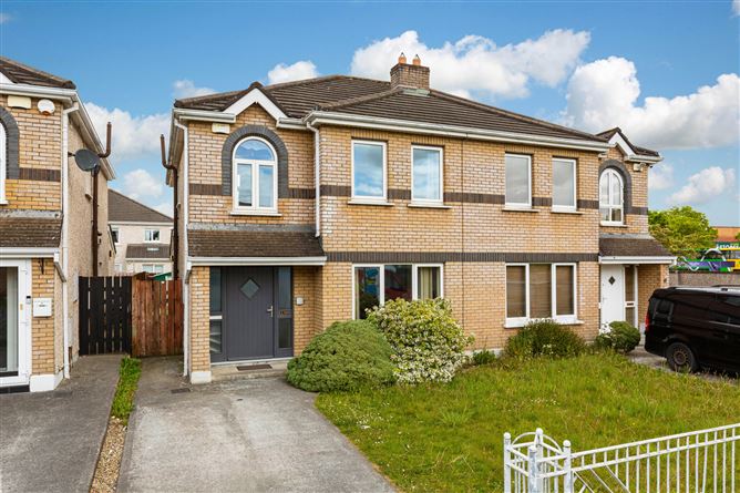 Photo 1 of 16 — 19 Limelawn Glade, Clonsilla, Dublin 15