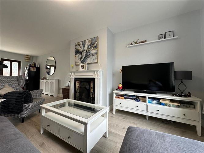 1 Rosemount Close, Cahir, Co. Tipperary, Tipperary