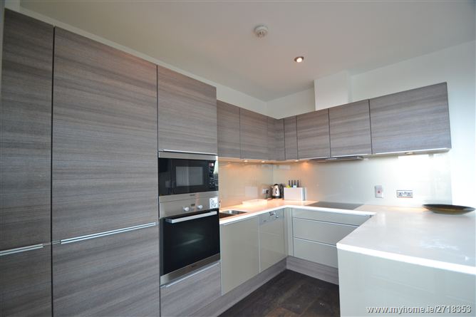 Bray Road, Cabinteely,   Dublin 18