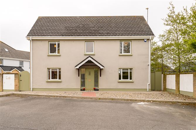 2 Chapel Farm Court, Lusk, Co.Dublin